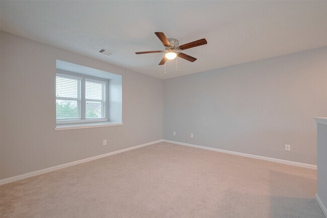 Building Photo - 5011 Pine Ridge Knoll Ct