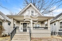 Building Photo - 2309 Date St