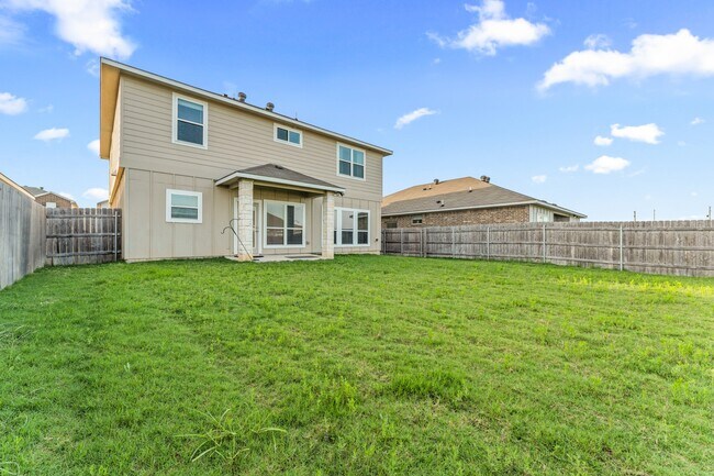 Building Photo - 11104 Solar St