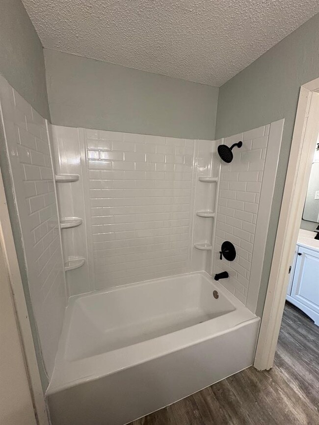 Building Photo - 317 W William Cannon Dr