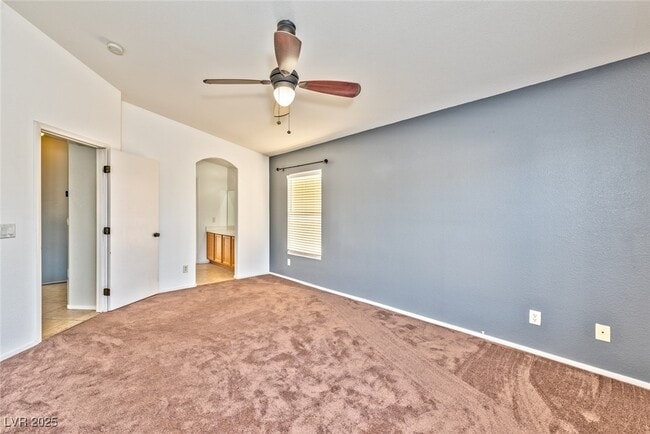 Building Photo - 6451 Saddle Up Ave