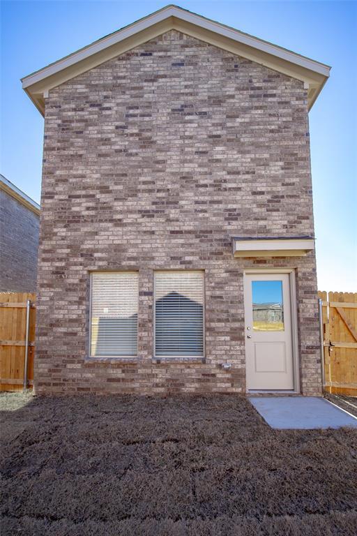 Building Photo - 2023 Delphine Dr