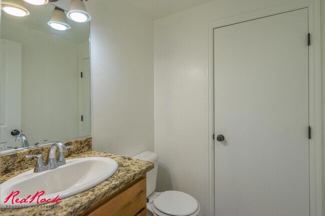 Building Photo - 2075 S Sir Monte Dr
