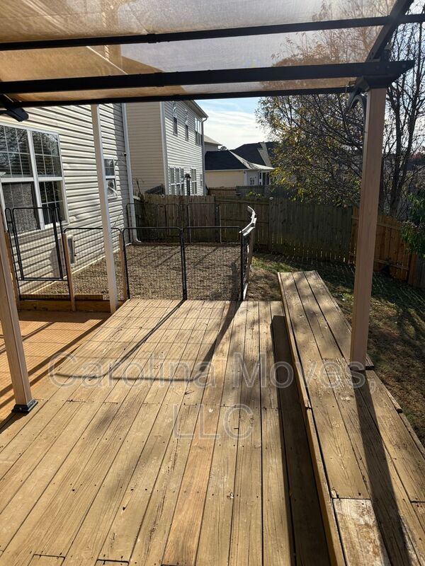 Building Photo - 223 Collingwood Ln