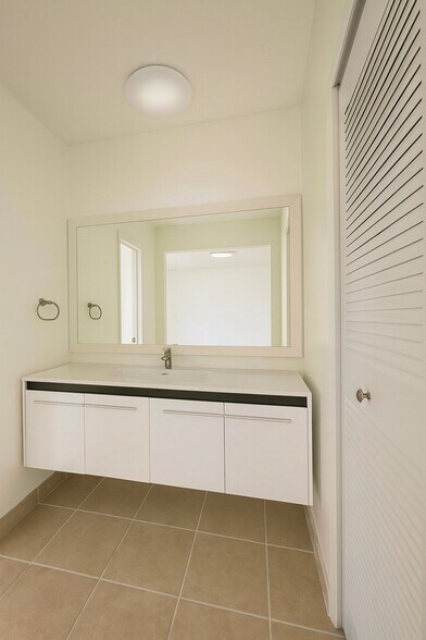 Building Photo - 9972 SW 4th St