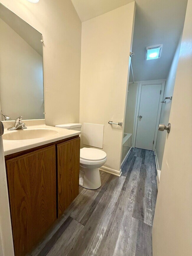 Building Photo - 58 N Front St