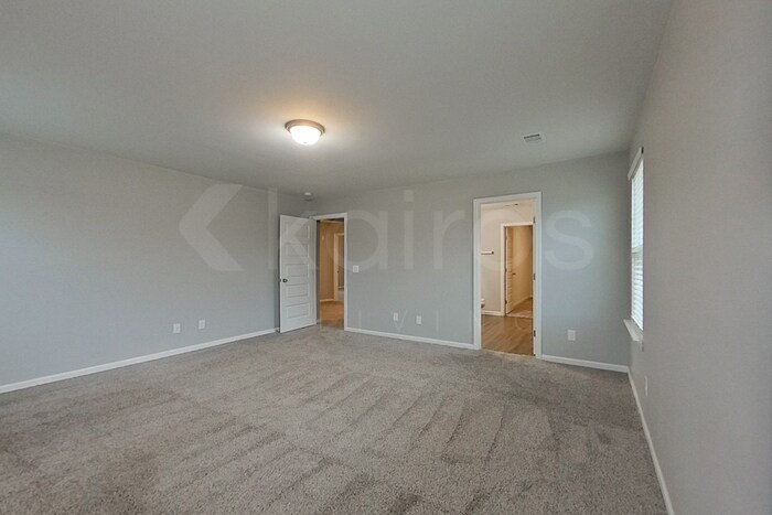 Building Photo - 101 Paper Birch Dr