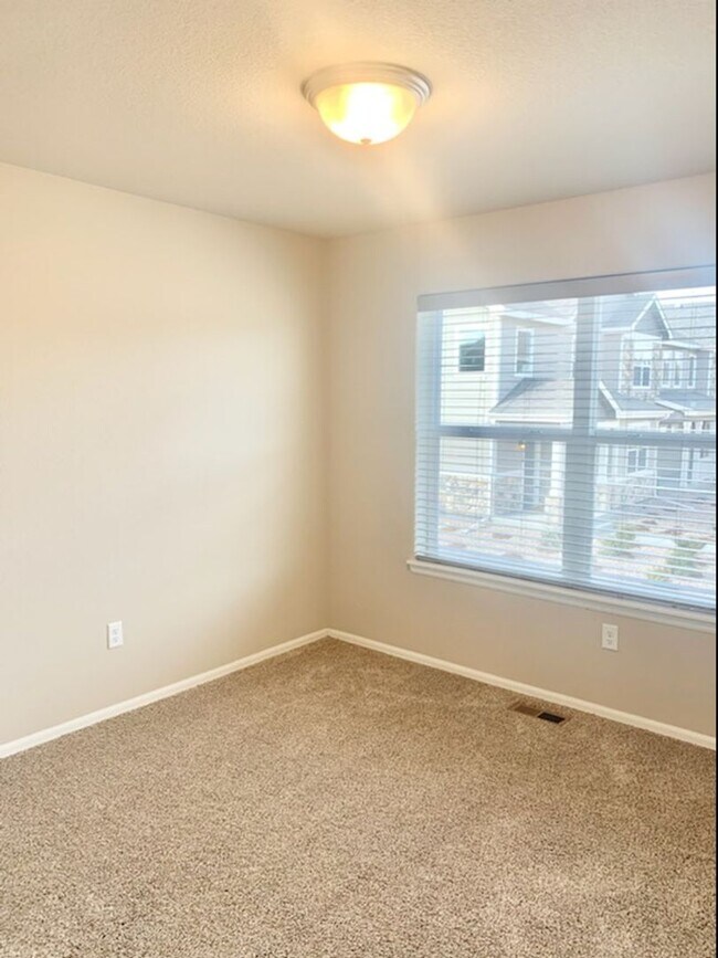 Building Photo - 5551 W 29th St