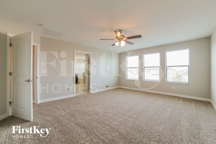 Building Photo - 9825 Ivory Dr