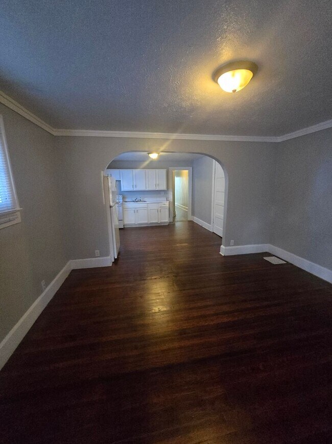 Building Photo - Spacious 2-Bedroom Home Near Sherman Drive & Downtown Indianapolis