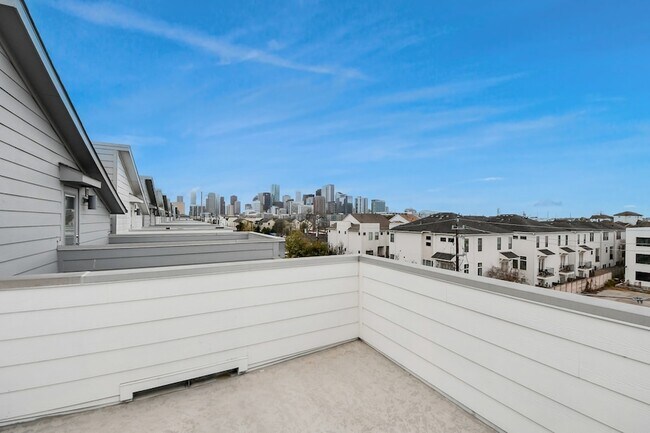 Building Photo - 1721 Eado Point Ln