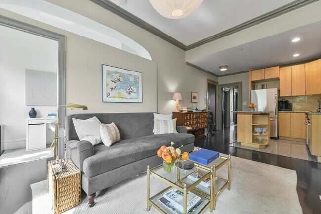 Building Photo - 25 Dartmouth St