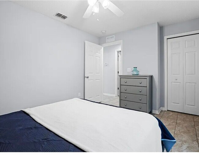 Building Photo - 37770 Kelly B Ct