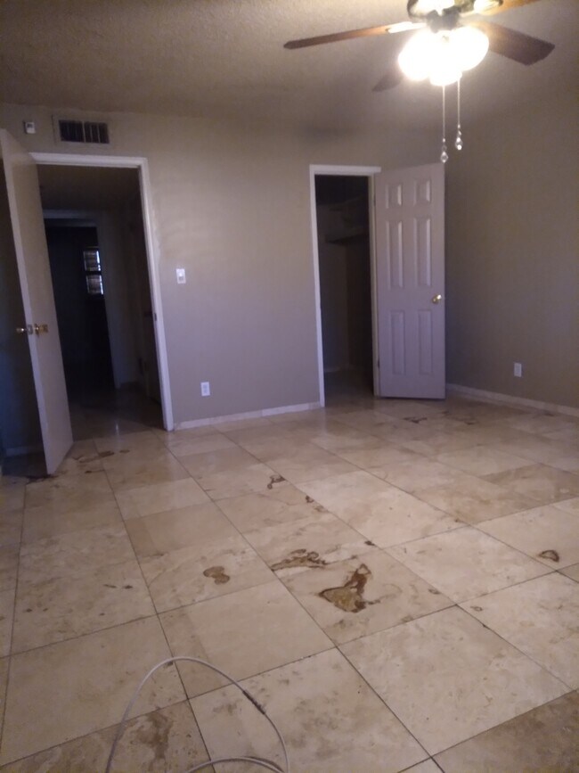 MASTER - 6734 N 19th St