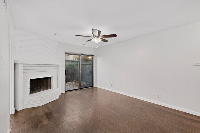 Building Photo - 4800 Northway Dr