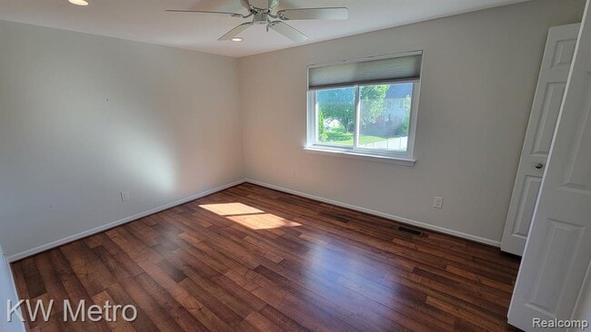 Building Photo - 46400 Briargate Dr