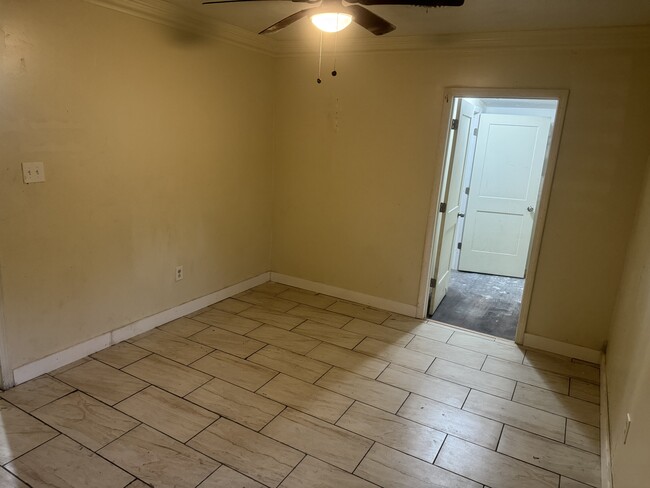 Building Photo - 3922 Halls Ferry Rd