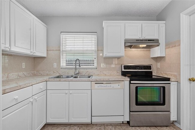 Building Photo - 1053 Sugarberry Trail