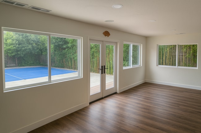 Building Photo - 3BD/2BA Premium Willow Glen Home with Euro...