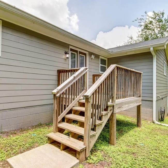 Building Photo - 3085 Biggern Ave