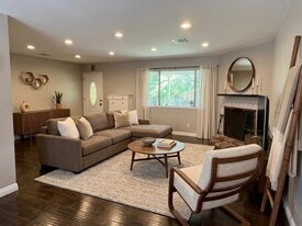 Building Photo - 10554 Andasol Ave