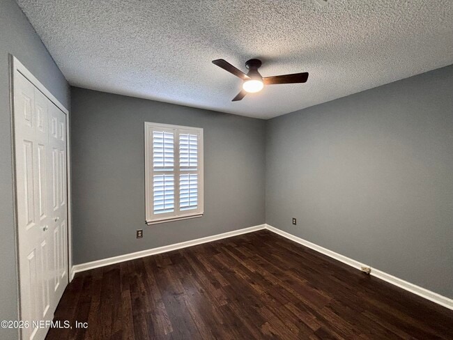 Building Photo - 7866 Aquarius Cir S