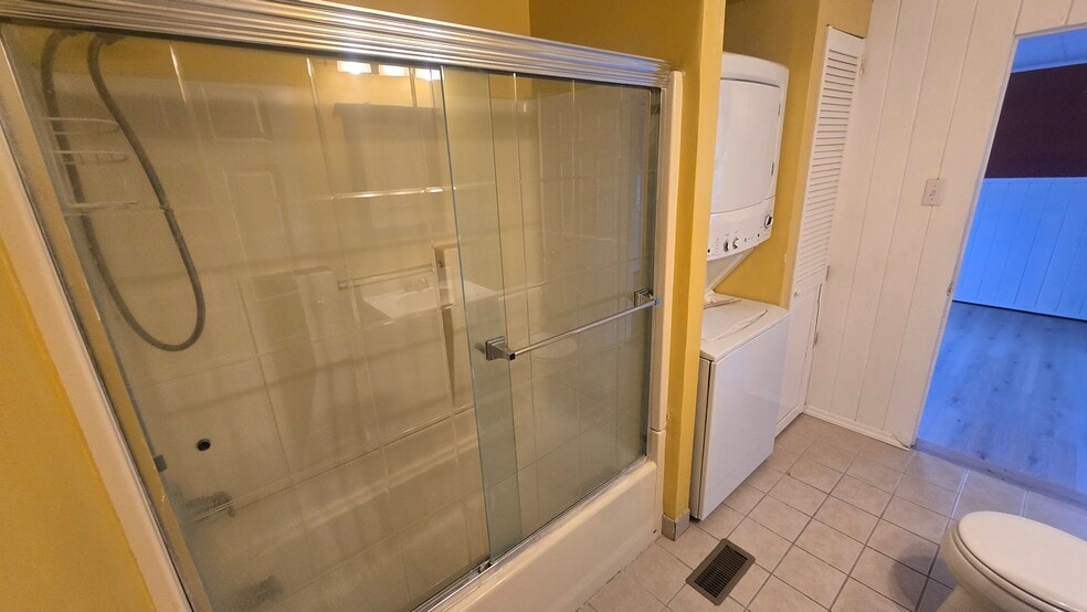 Bathroom - 23A Rockaway Valley Rd