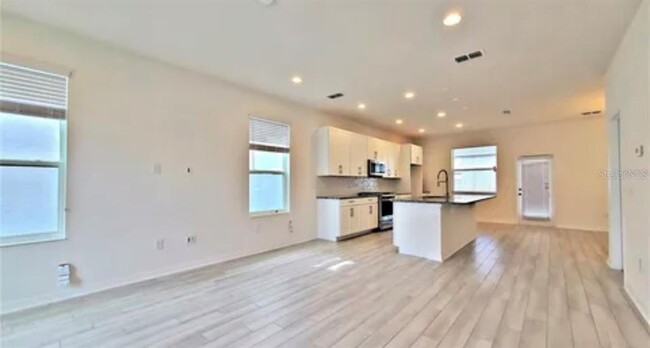 Building Photo - 12537 Encore At Ovation Way