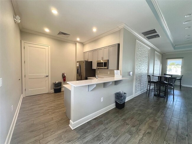 Building Photo - 10247 Love Story St