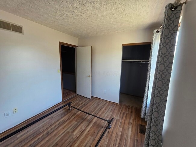 Building Photo - 7006 Finchley Dr