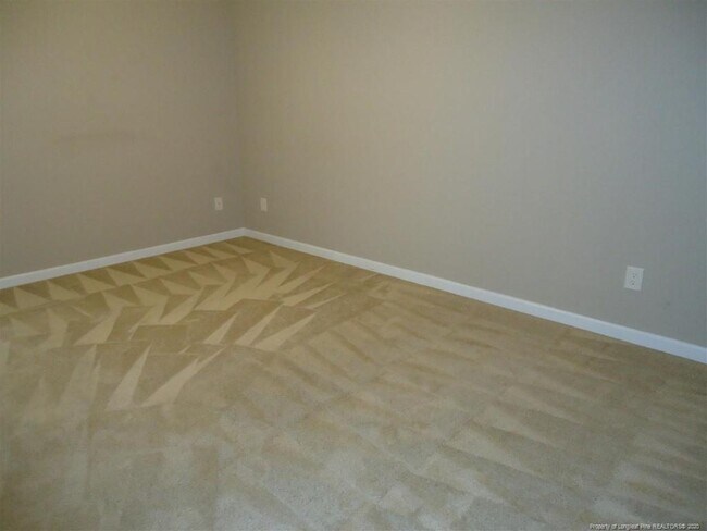 Building Photo - 3694 Pioneer Dr