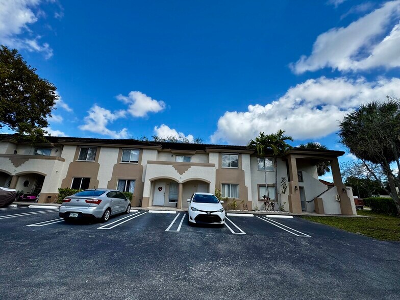 Building Photo - 6676 SW 115th Ct