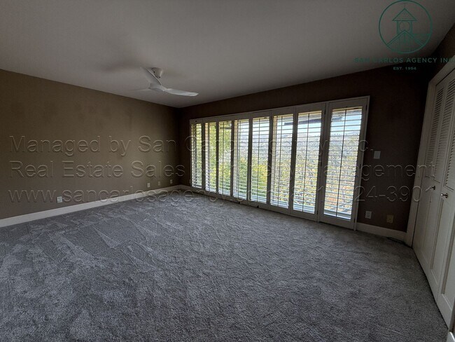 Building Photo - Two Bedroom Premium Del Mesa Condo Unit with Views