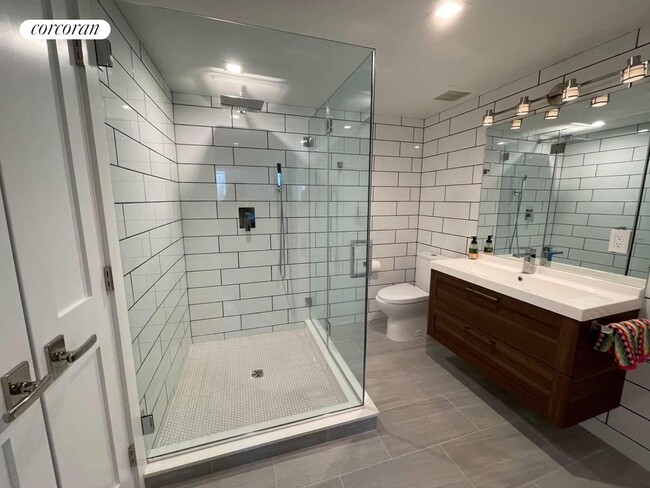 Building Photo - 54 Westmoreland Dr