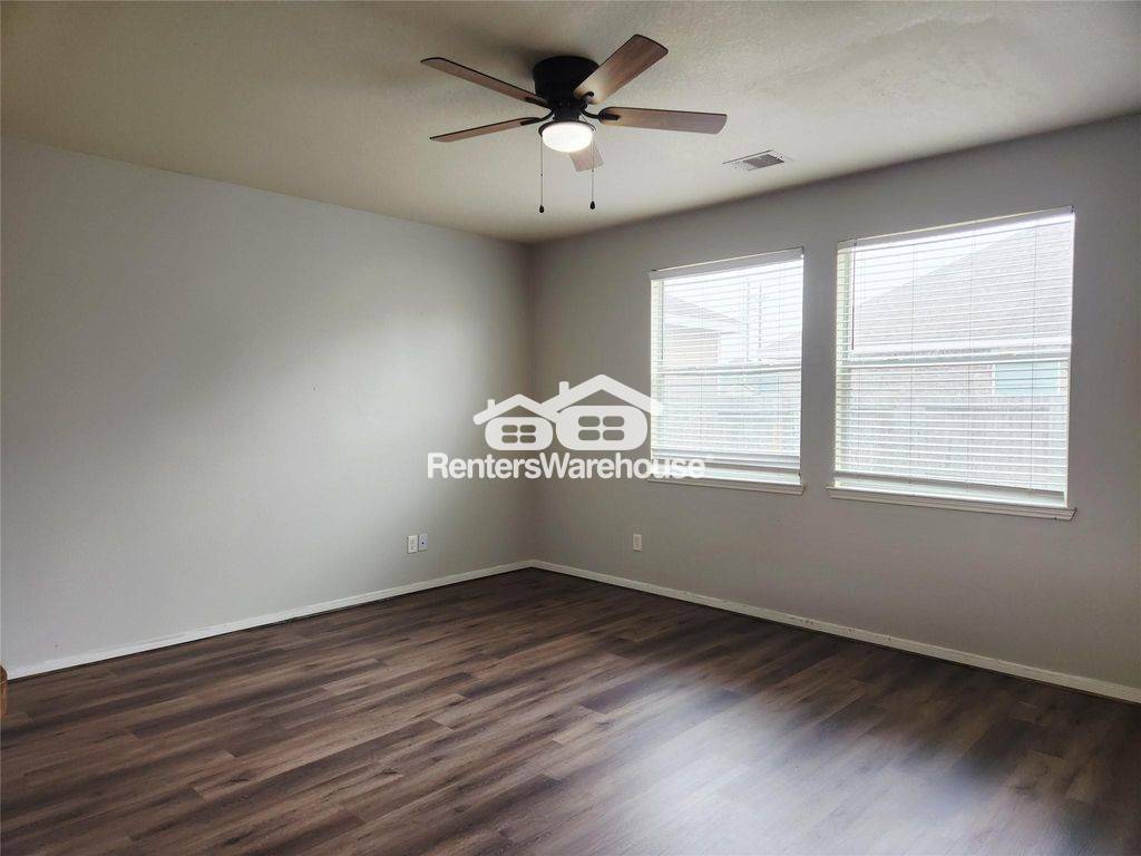 Building Photo - 4075 Mossy Spring Ln