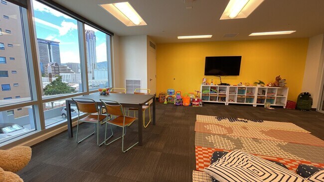 Building Photo - Partially Furnished.   Unbeatable location in Kakaako/Ward Village areas - 2 Bed 2 Bath 1 Parking