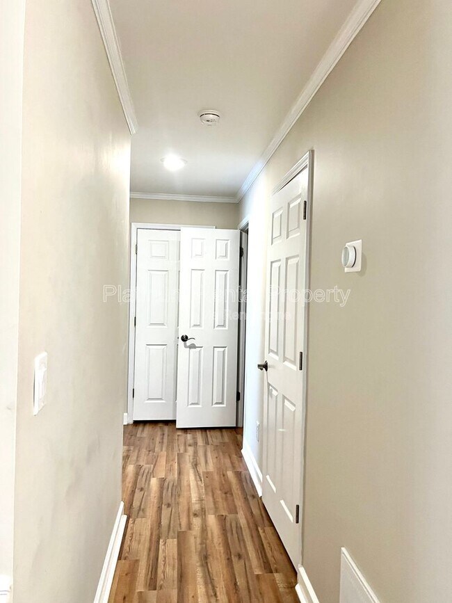 Building Photo - 110 Countryside Pl