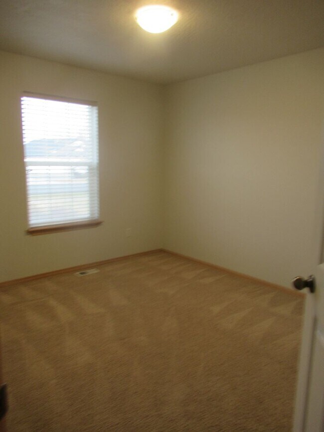Building Photo - Beautiful home in Fieldstone Post falls
