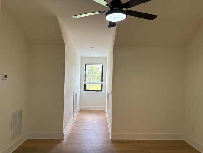Building Photo - 344 Sophia Rain Dr