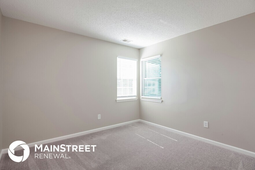 Building Photo - 5827 Pennycross Ln