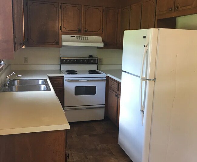 Building Photo - 2 Bedroom 2 Bathroom