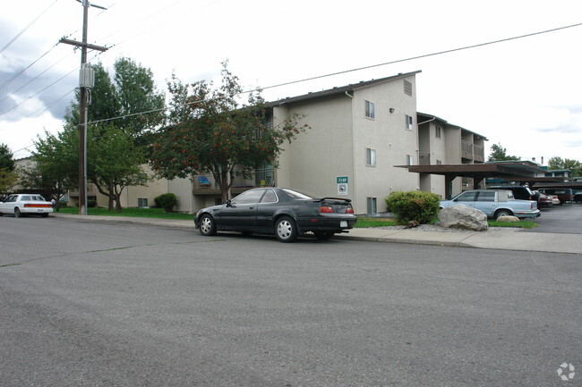 Building Photo - El Estero Apartments