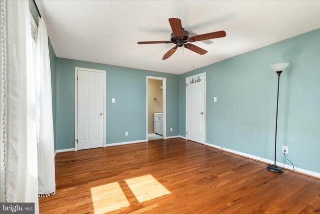 Building Photo - 716 Gafia Lodge Rd