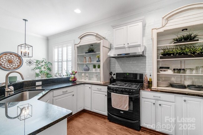 Building Photo - 5736 Burck Dr NW