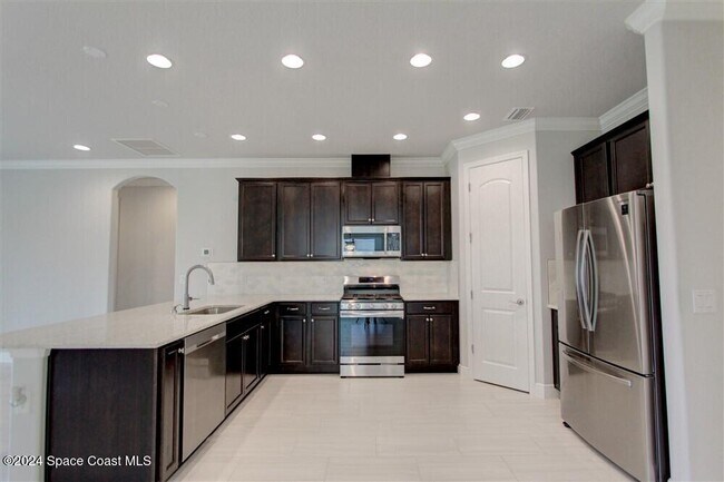 Building Photo - 3267 Addison Dr