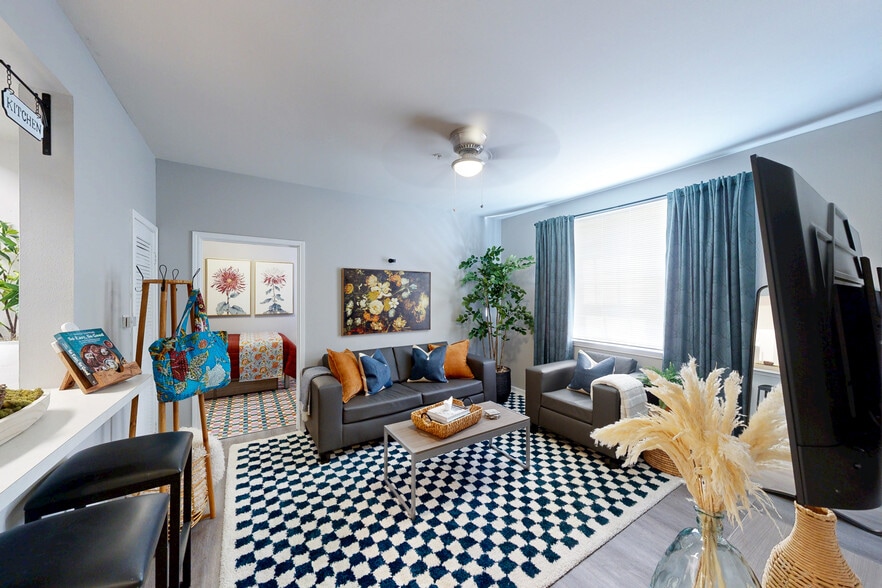 Building Photo - Cadence at Southern