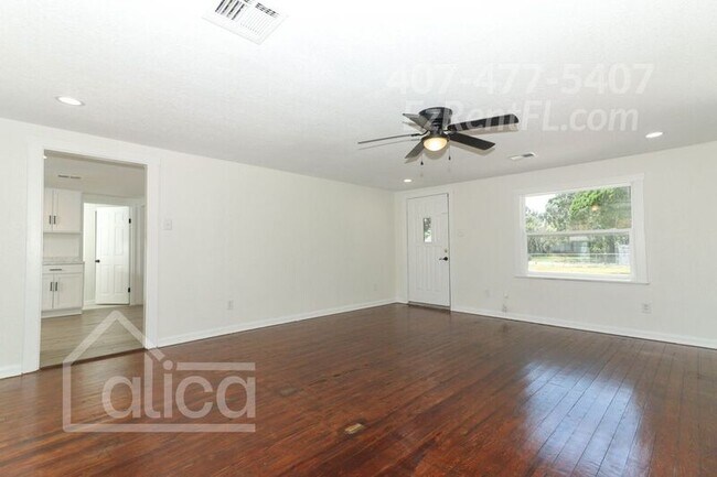 Building Photo - 135 W Chesley Ave