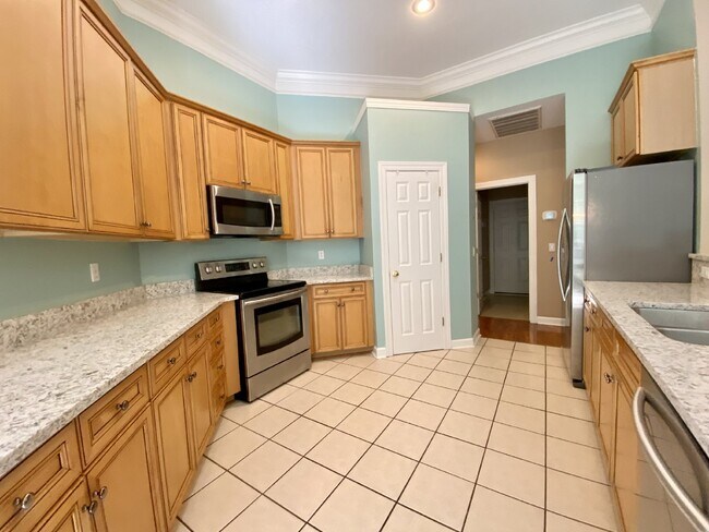 Building Photo - Gorgeous, Island West Home Available  for Rent!