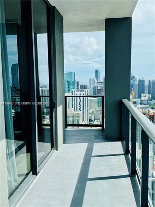 Building Photo - 159 NE 6th St