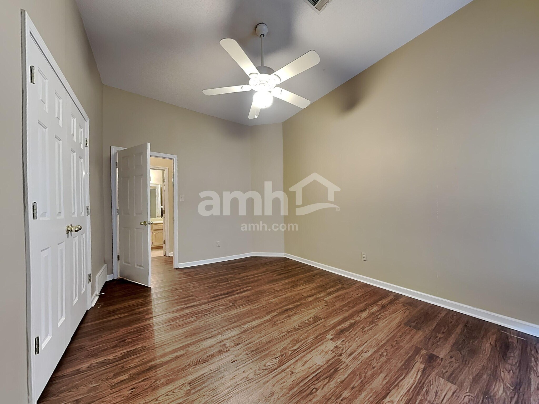 Building Photo - 1226 Sweetie Dr